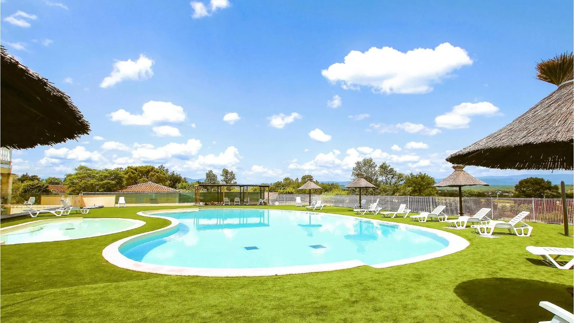 Pet Friendly Home In Grospierres With Wifi 0*,  Frankreich