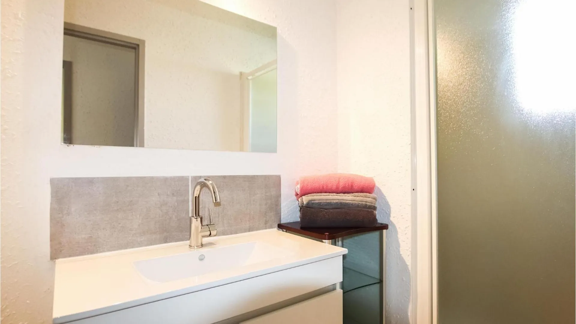 Ferienhaus Pet Friendly Home In Grospierres With Wifi